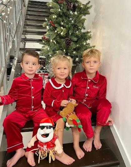 Sibling Christmas Outfits