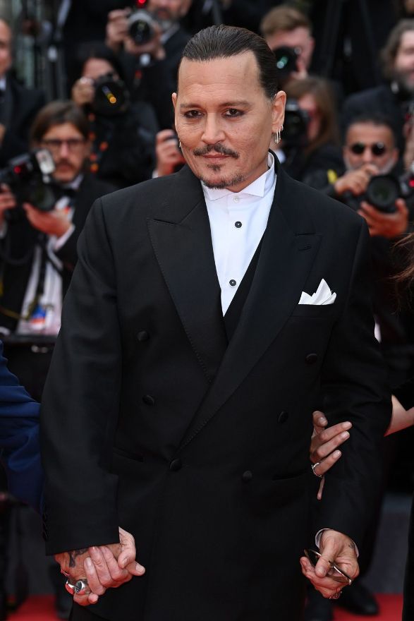 Cannes 2023 Johnny Depp Black Tuxedo